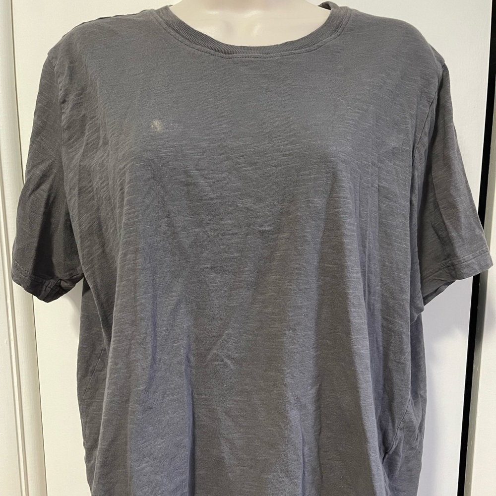 H&M Divided Women’s Size L Grey T-Shirt